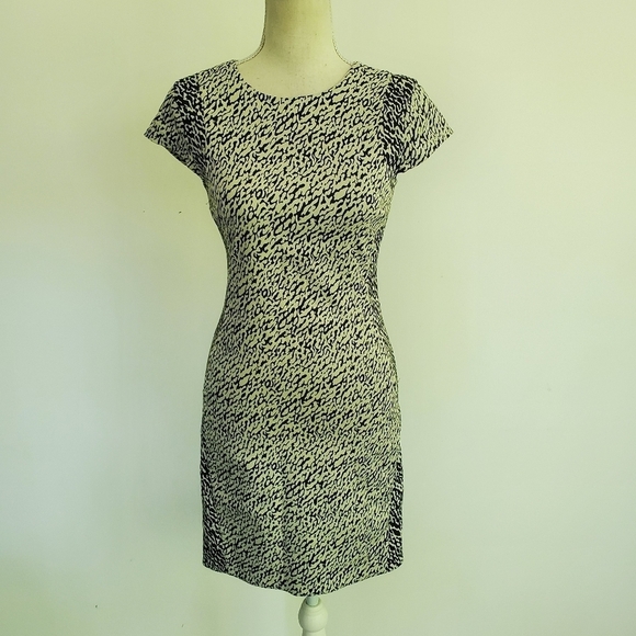 Diane Von Furstenberg "Pele" Snake Jacquard Mini Dress - Picture 3 of 10